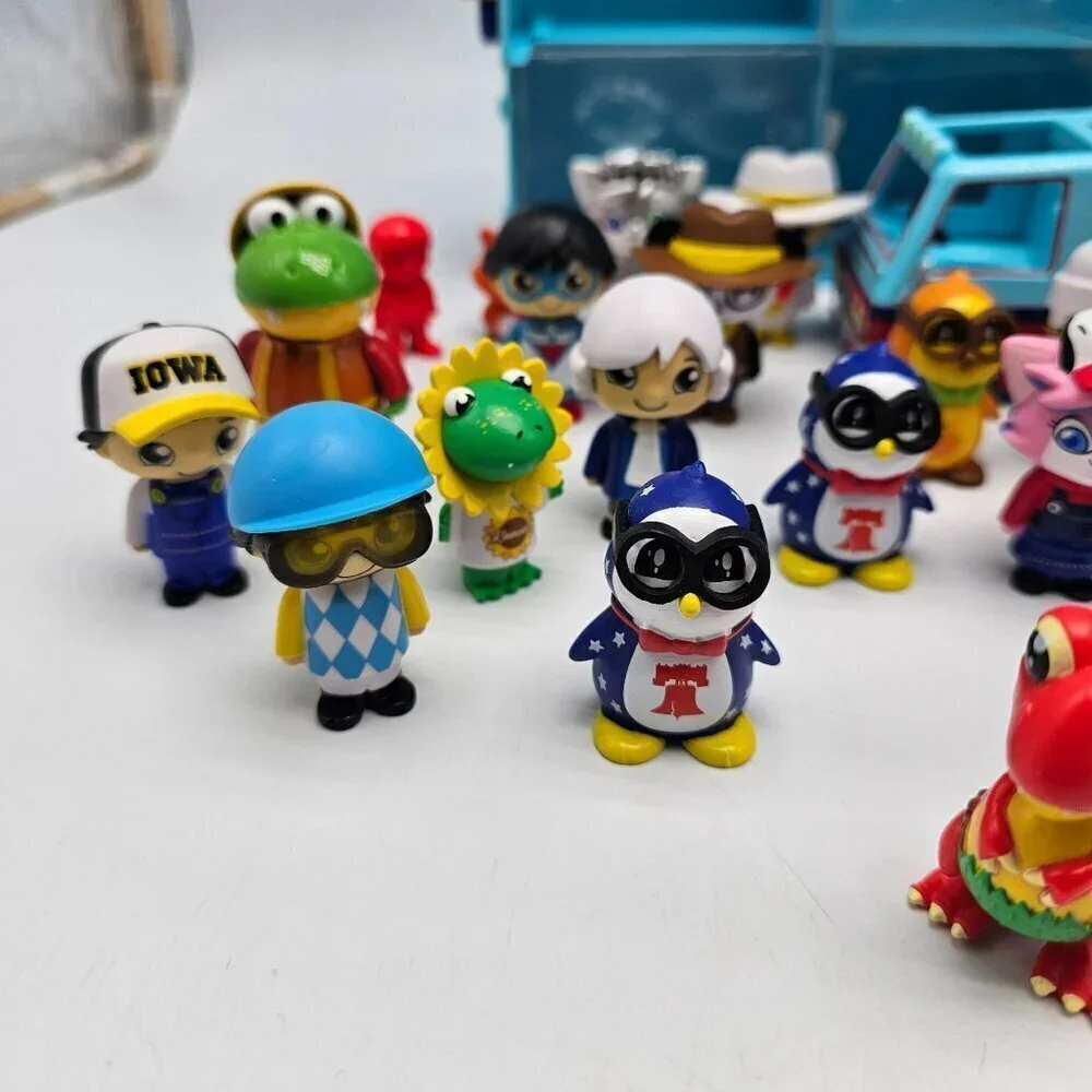 2020 Ryan's World Miniature Collectible Figures With Carrying Case Toy Van USED